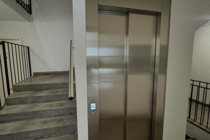 Ugradnja novog lifta u postojećem stubištu, Ulica Slobode 4, Split